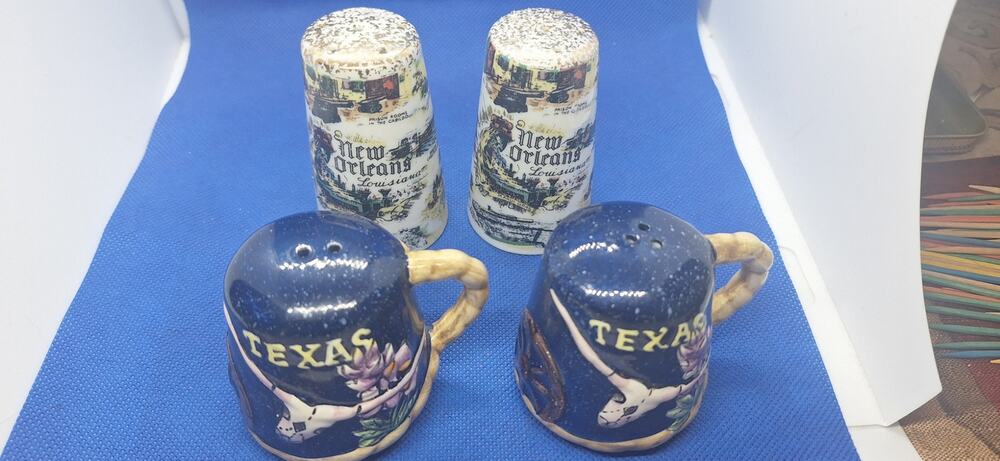 Southern Road Trip Souvenir Salt & Pepper Shakers! Texas & Louisiana- Excellent!